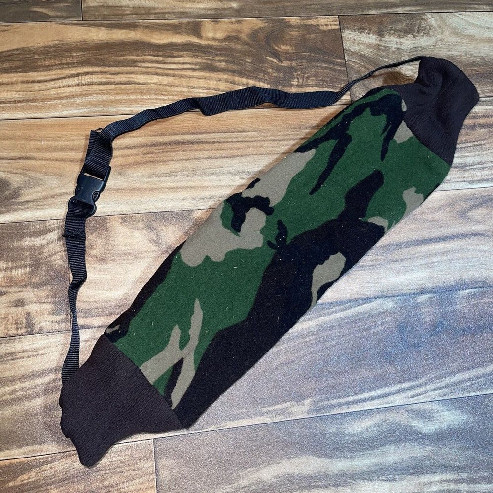 Vintage Fieldline Camouflage Sherpa Fleece Jumbo Hunting Fanny Pack Hand Warmer